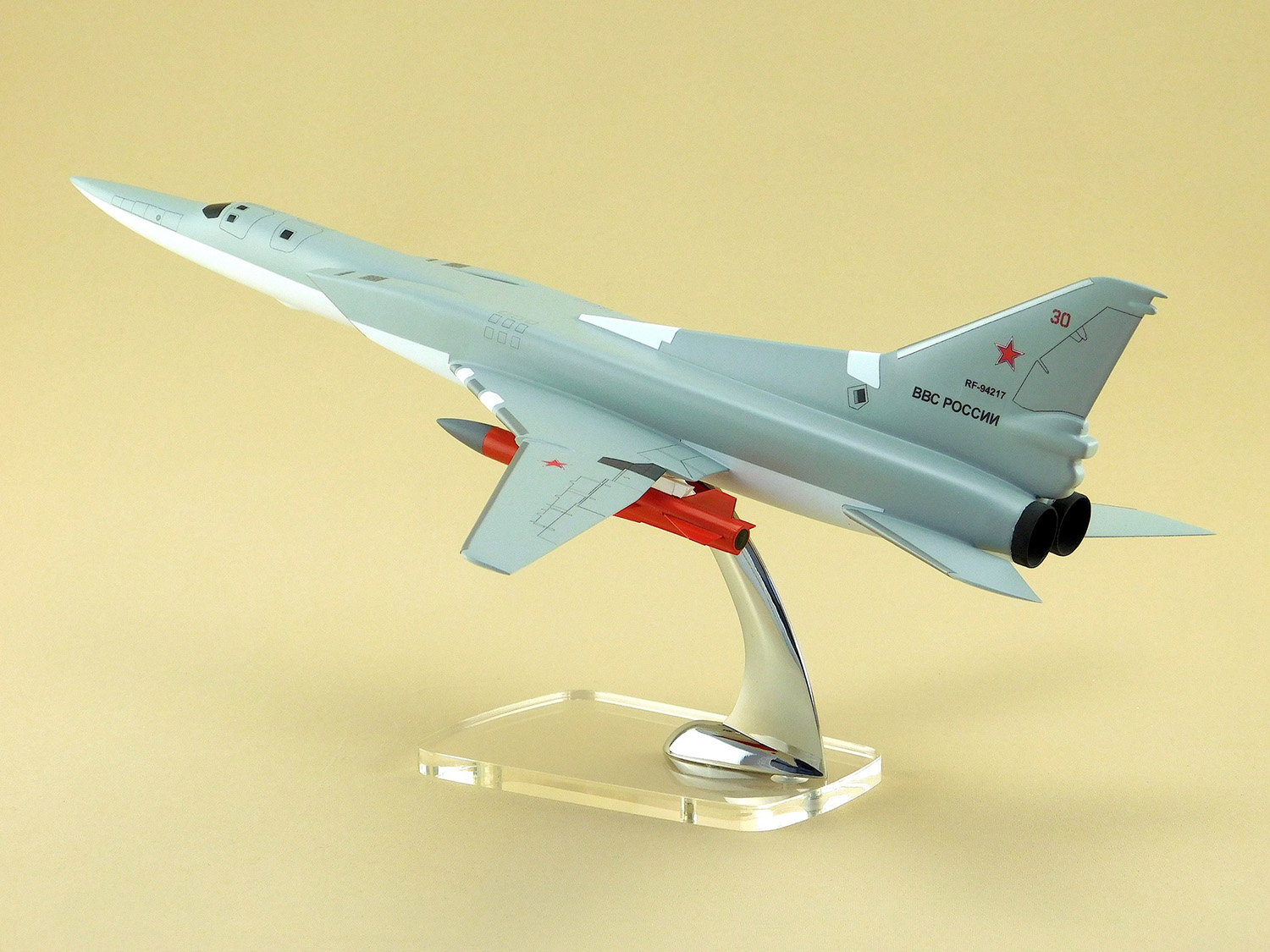 звезда 4817 советский истребитель як-1б. модели самолетов туполева. Hawk t. модели авиации. миг 35 сборная модель звезда.