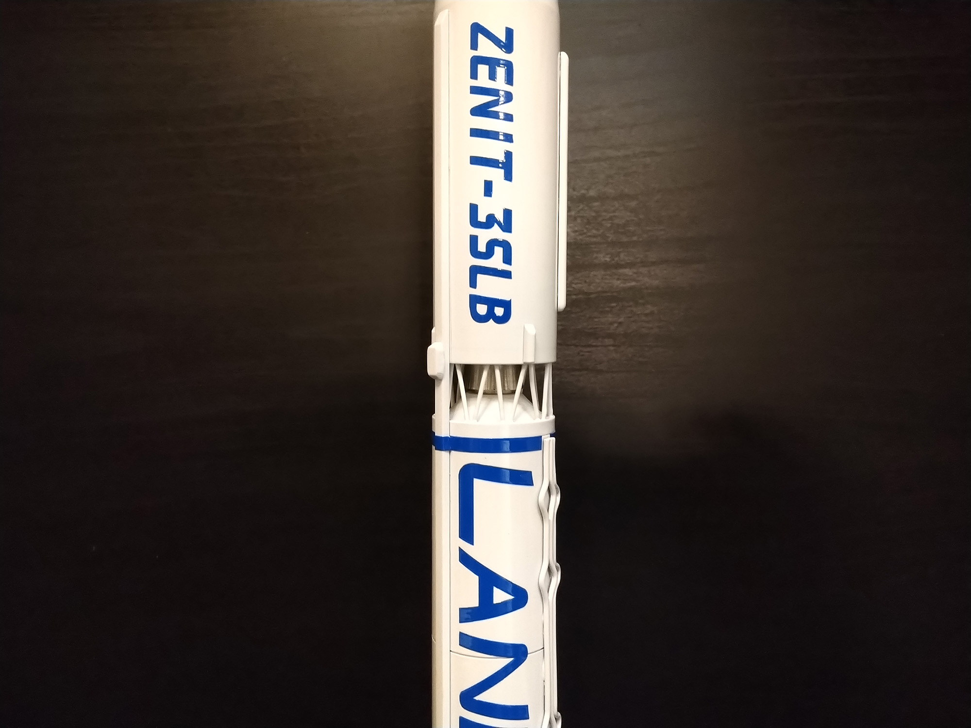 Ракета-носитель «Зенит» 3SLB Land Launch (Металл) [Готовая модель] (1: ...